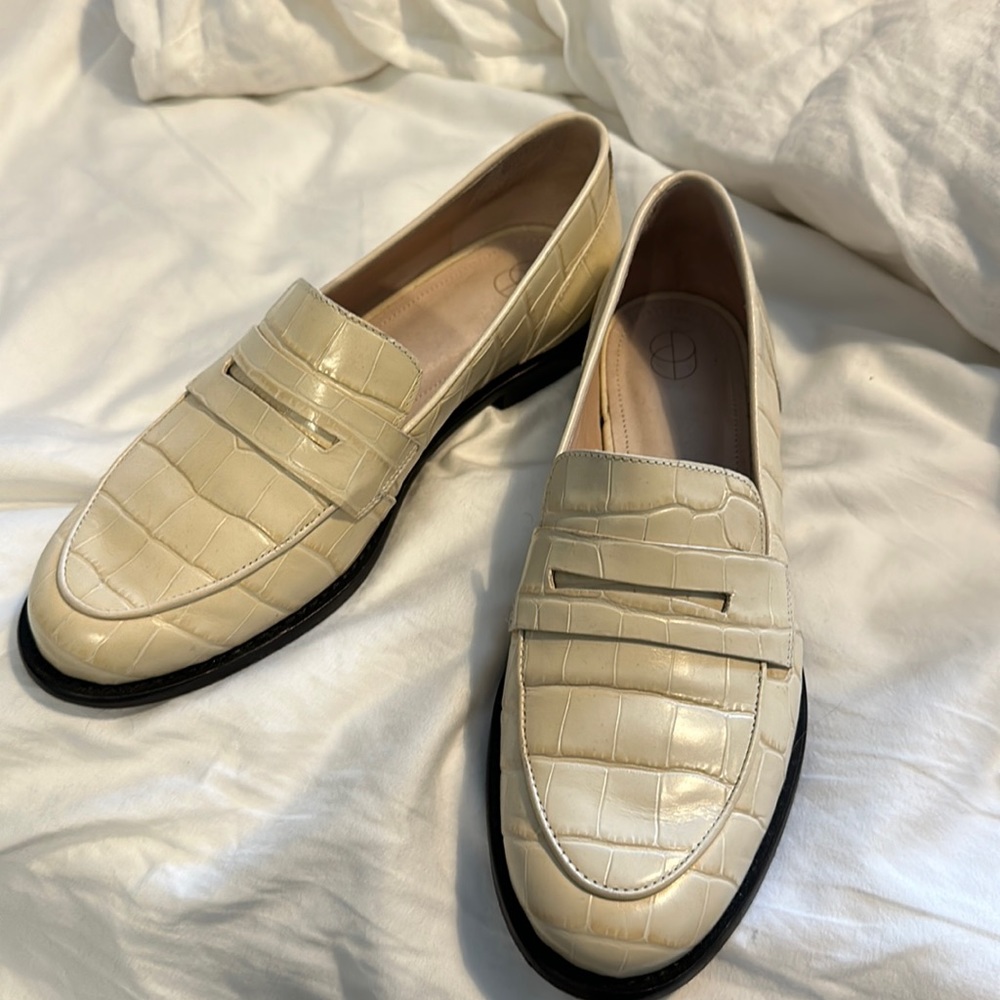 Porte & Paire Ivory Loafers